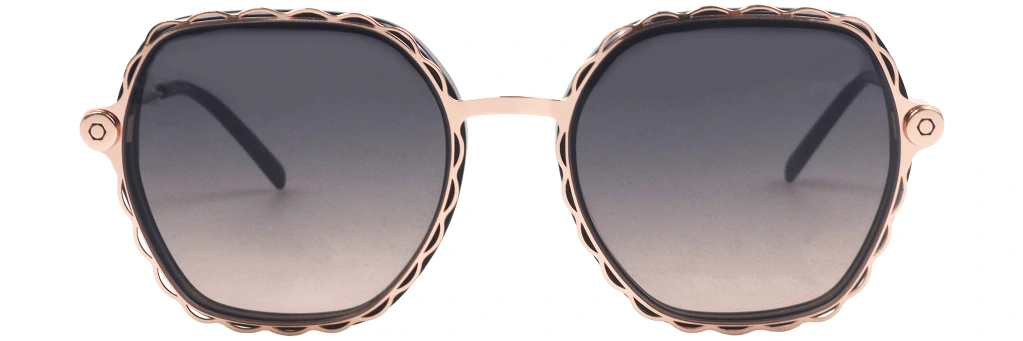 Un autre modèle Lou avec clip solaire et contour rose aux lignes arrondies